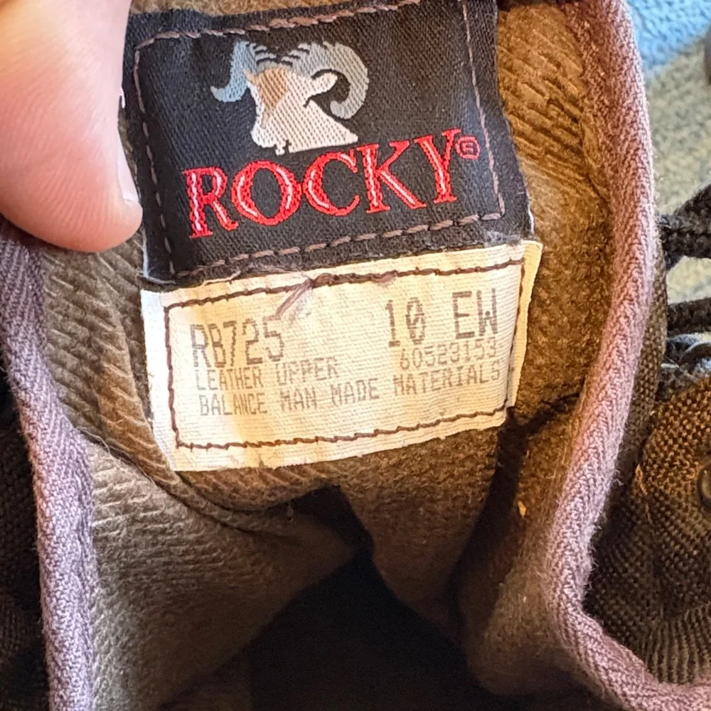 Vintage Rocky Brown Leather Outdoor Boots Made in the USA size 10‎